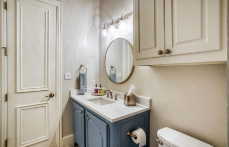 Poolside Blues Bathroom